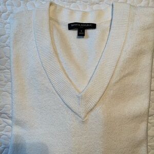 Banana republic ivory long sweater. Size small. Gently worn.